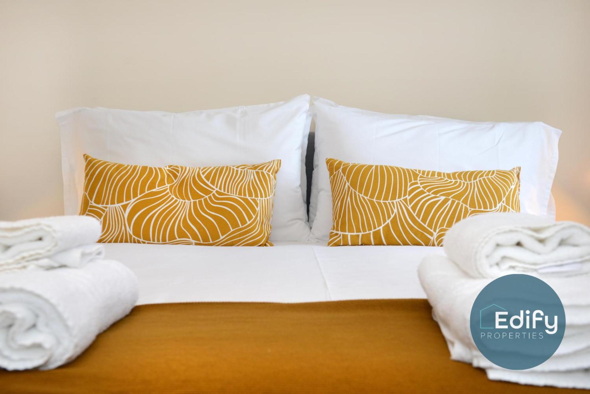 City Centre Townhouse, Sleeps 8, Free Parking Σαουθάμπτον Εξωτερικό φωτογραφία